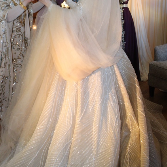 Wedding dress heavy embellished beaded long sleeve - Picture 11 of 13